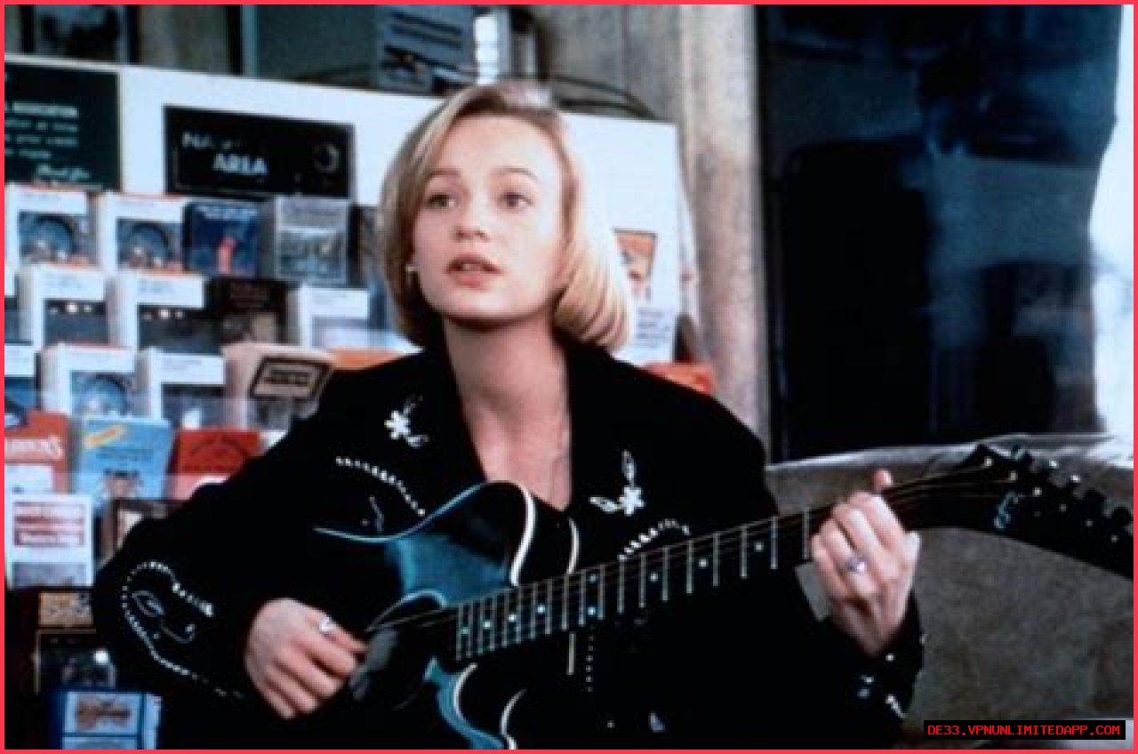 Samantha Mathis: A Comprehensive Look At Her Life And Career